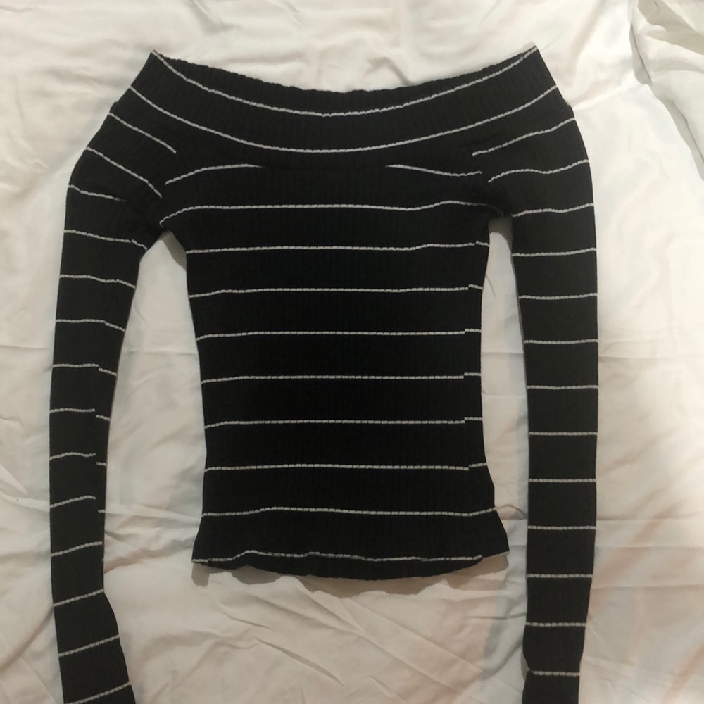 Urban Outfitters off-the-shoulder Top
